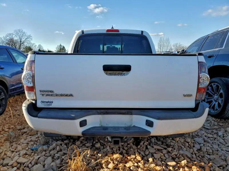 2014 TOYOTA TACOMA V6  