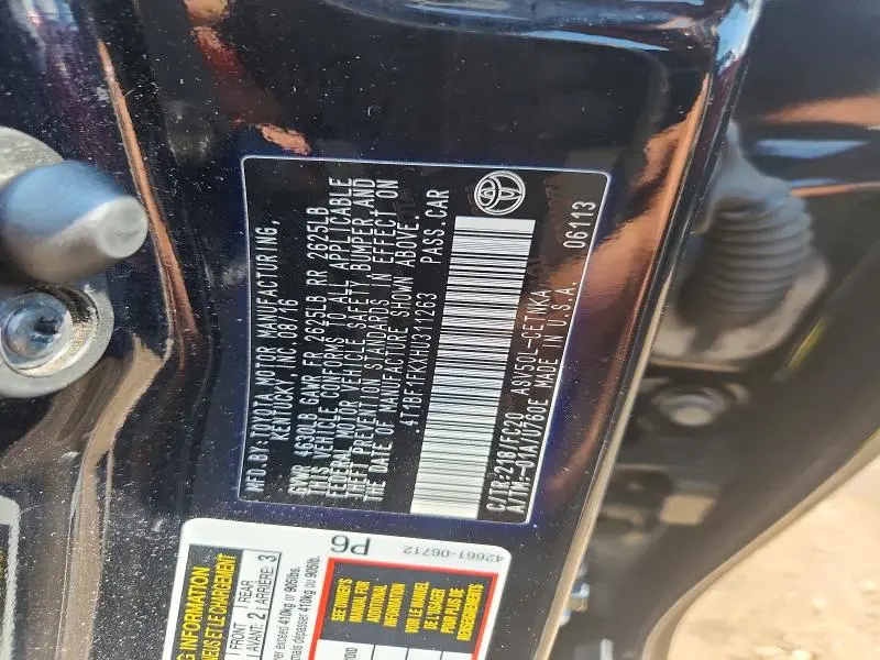 2017 TOYOTA CAMRY LE  