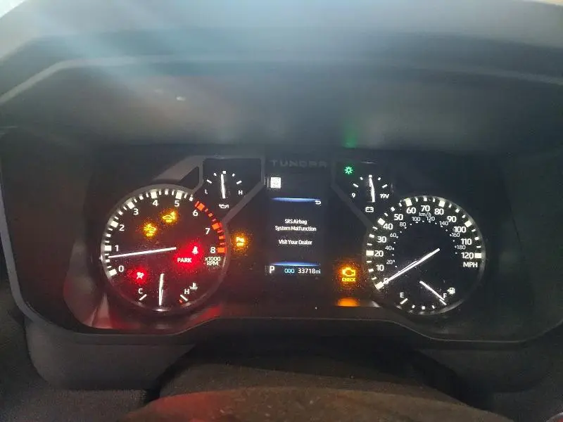 2024 TOYOTA TUNDRA SR5  