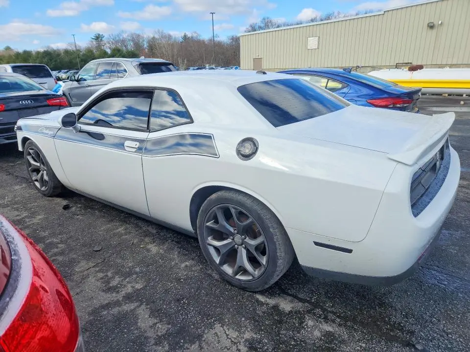 2015 DODGE CHALLENGER SXT  