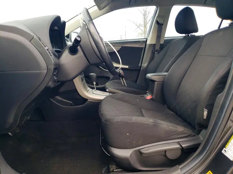 2010 TOYOTA COROLLA BASE  