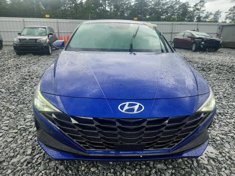 2023 HYUNDAI ELANTRA LIMITED  
