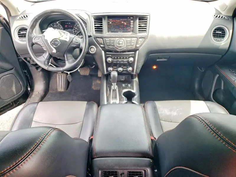 2020 NISSAN PATHFINDER SL  