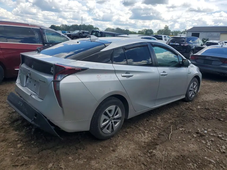 2016 TOYOTA PRIUS THREE  