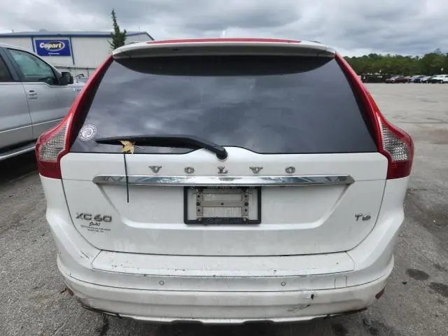 2015 VOLVO XC60 T6 PLATINUM  