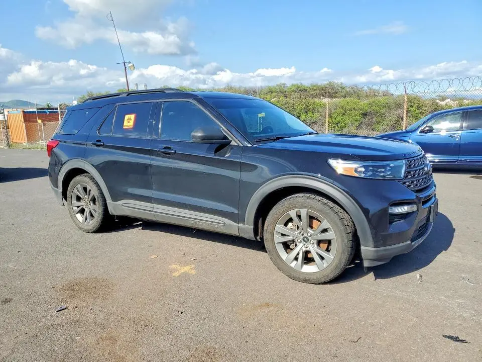 2021 FORD EXPLORER XLT  