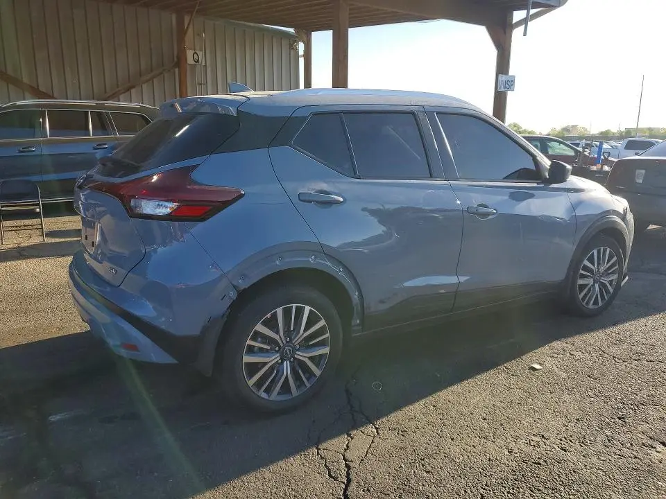 2024 NISSAN KICKS SV  