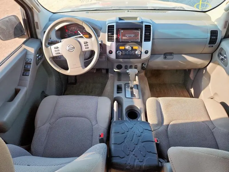 2013 NISSAN FRONTIER S  