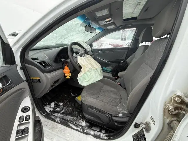 2013 HYUNDAI ACCENT GLS