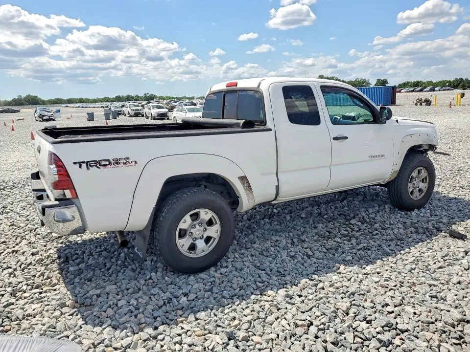 2013 TOYOTA TACOMA V6  