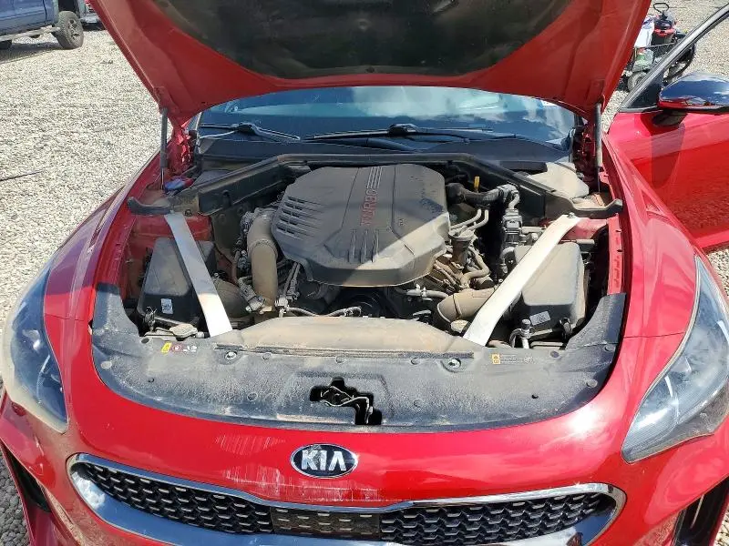 2019 KIA STINGER GT2  