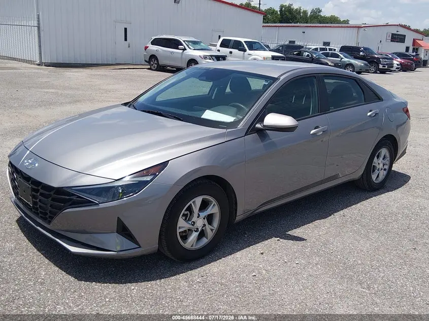 2023 HYUNDAI ELANTRA SE