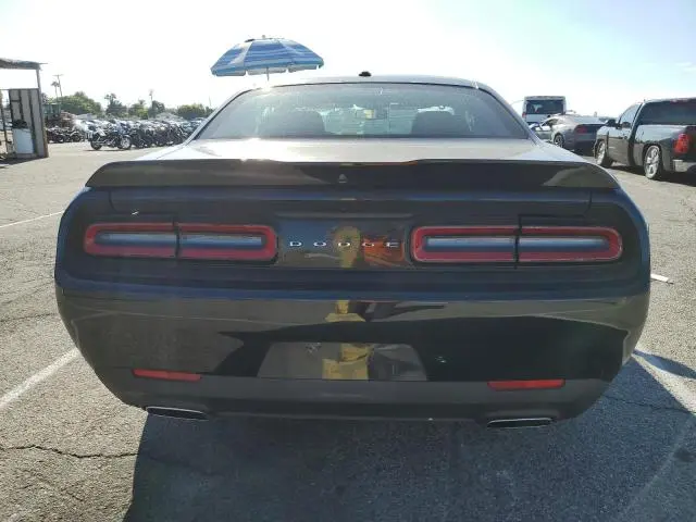 2022 DODGE CHALLENGER SXT  