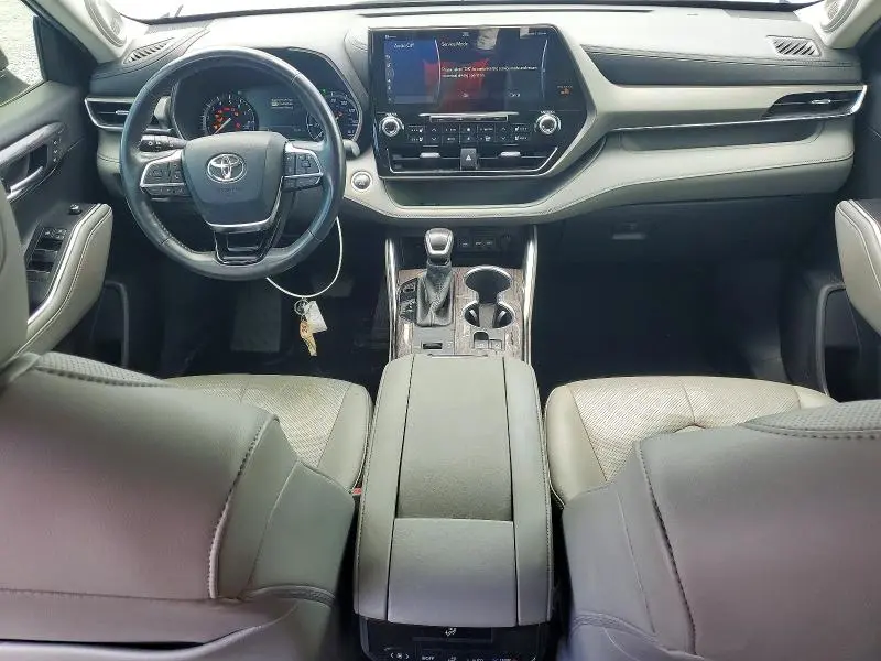 2020 TOYOTA HIGHLANDER LIMITED  