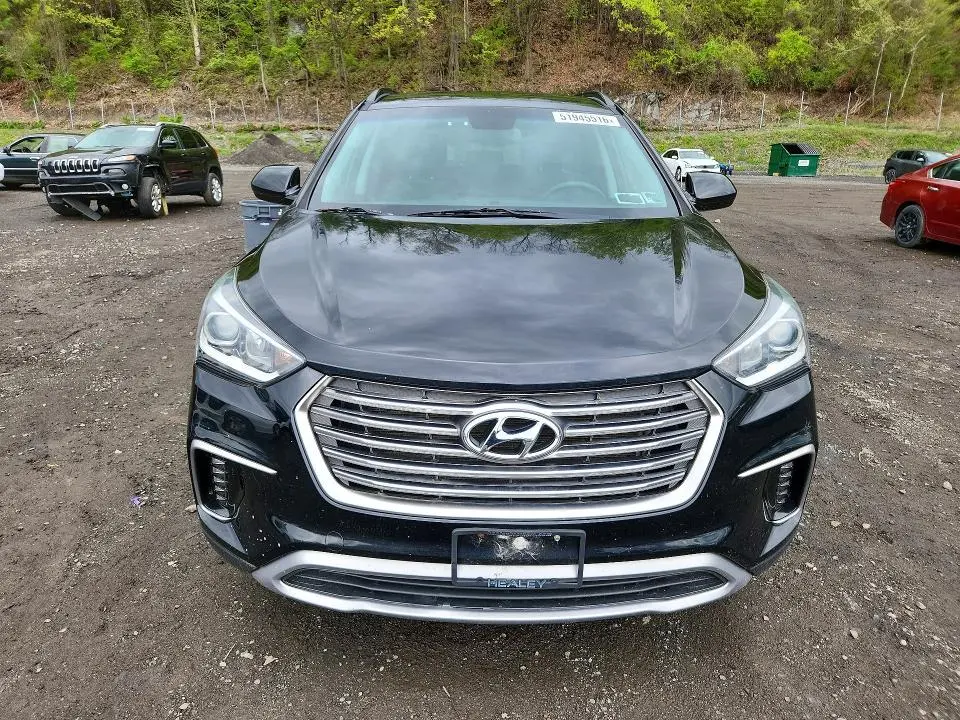 2018 HYUNDAI SANTA FE SE  