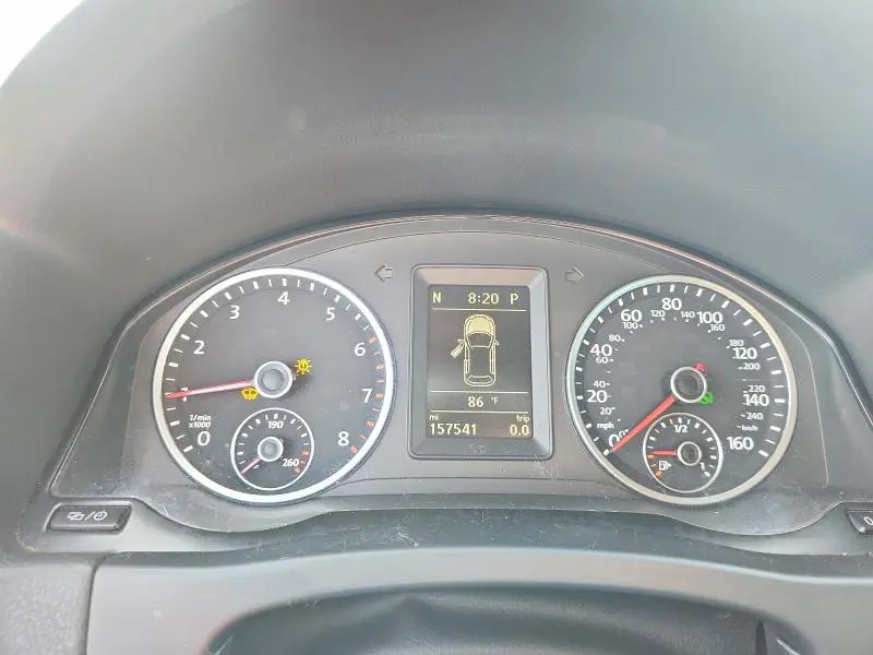 2014 VOLKSWAGEN TIGUAN S  