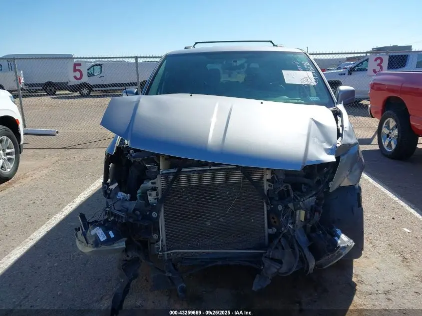 2017 DODGE GRAND CARAVAN GT