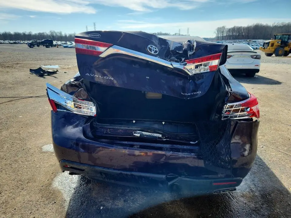 2013 TOYOTA AVALON LIMITED  