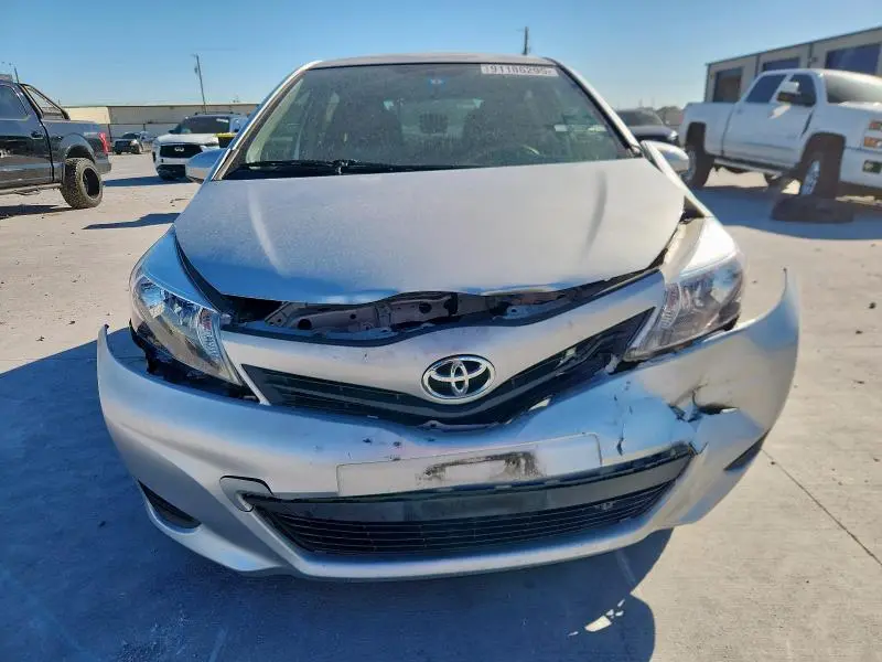 2012 TOYOTA YARIS 5-DOOR LE  