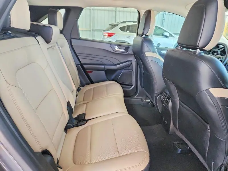 2021 FORD ESCAPE SEL  