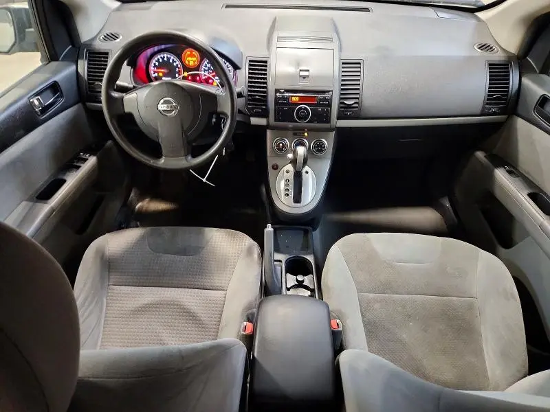 2010 NISSAN SENTRA 2.0  