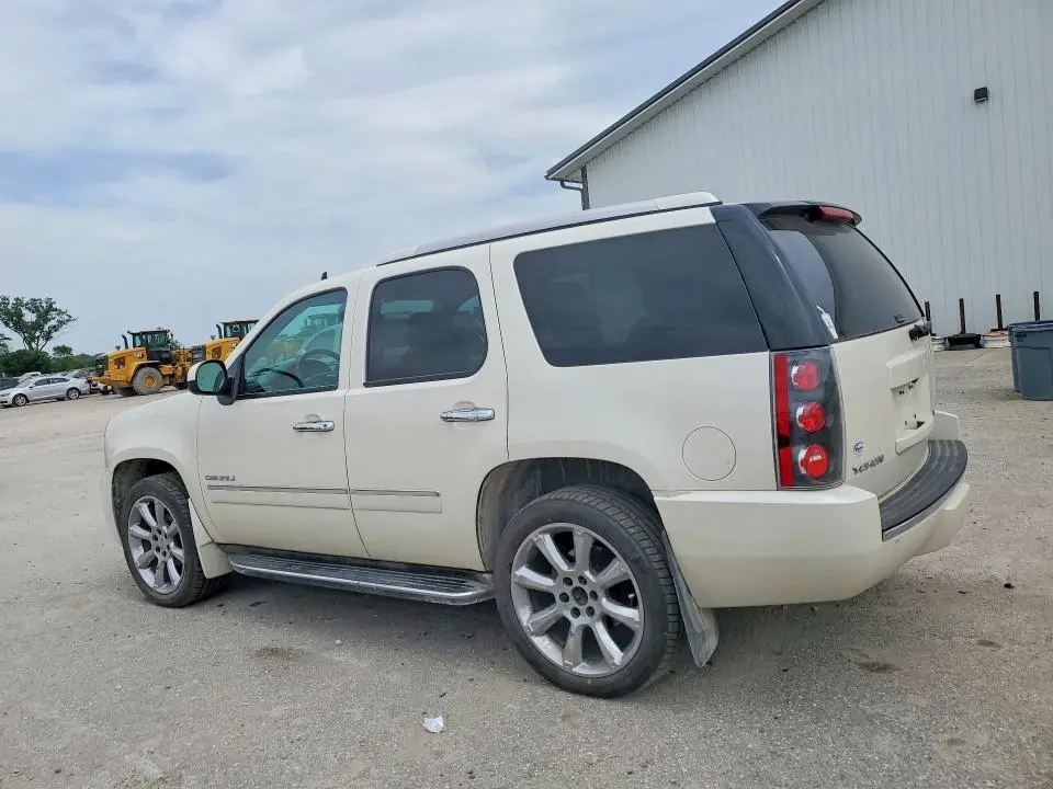 2013 GMC YUKON DENALI  