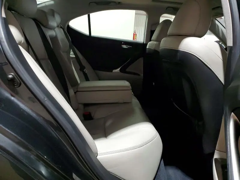 2010 LEXUS IS 250  