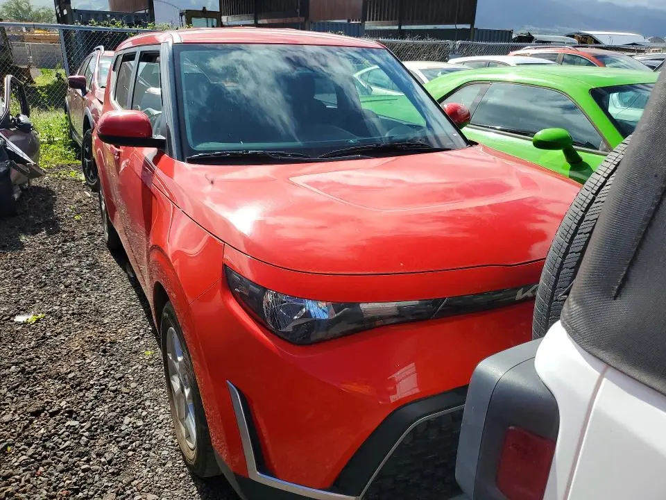 2025 KIA SOUL LX  