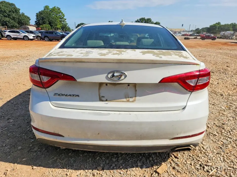 2016 HYUNDAI SONATA SE  