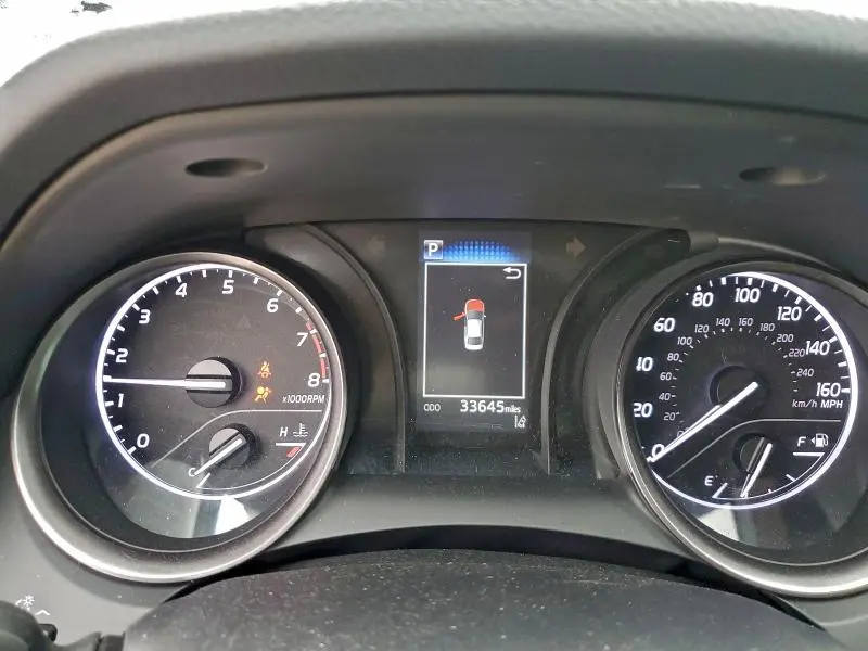 2021 TOYOTA CAMRY SE  