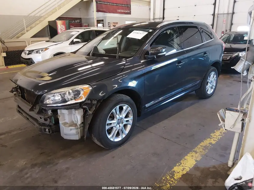 2015 VOLVO XC60  