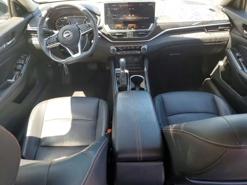2024 NISSAN ALTIMA SR  