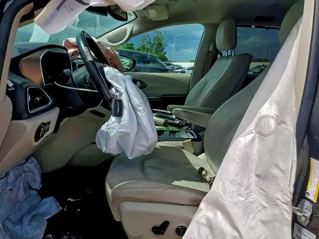 2017 CHRYSLER PACIFICA TOURING L PLUS  