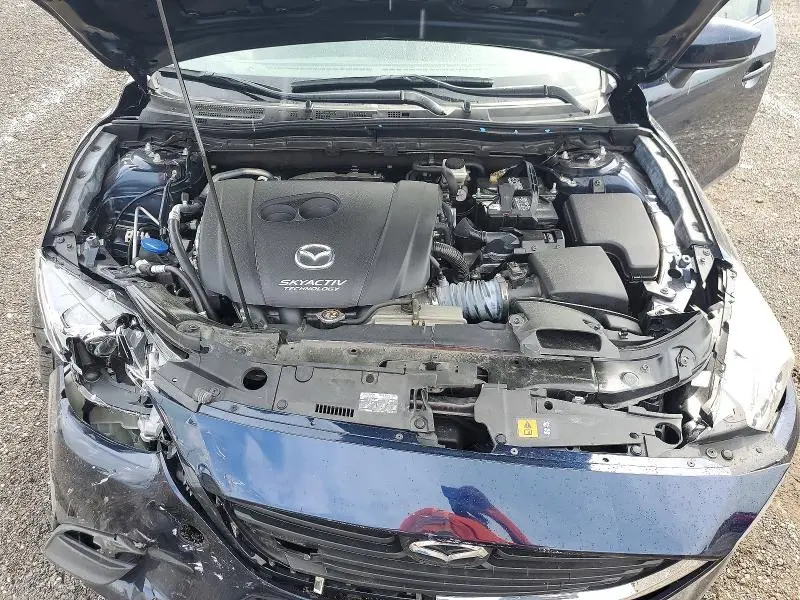 2018 MAZDA 3 TOURING  