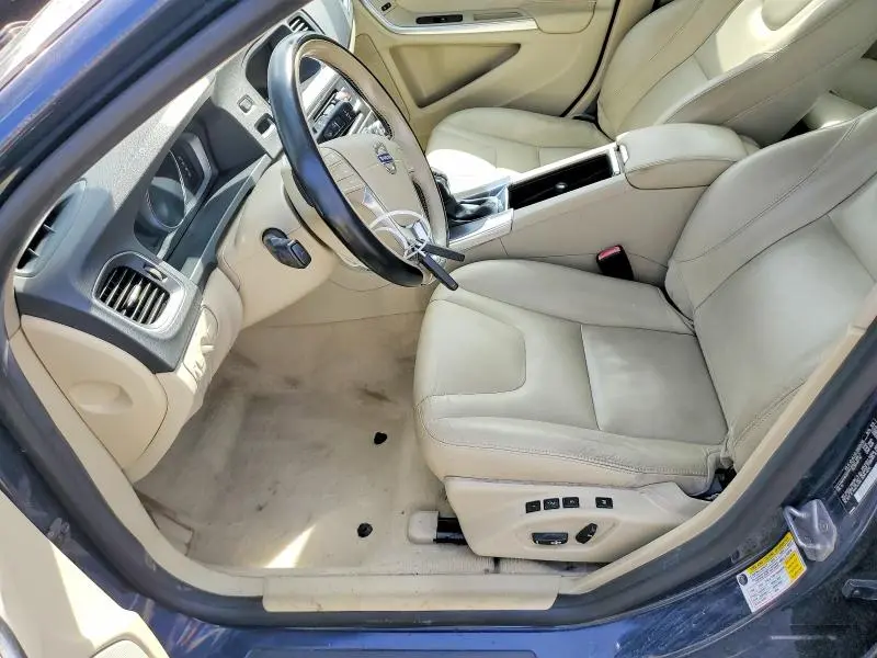 2015 VOLVO S60 PLATINUM  