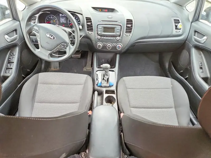 2018 KIA FORTE LX  