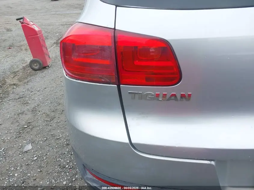 2012 VOLKSWAGEN TIGUAN LE