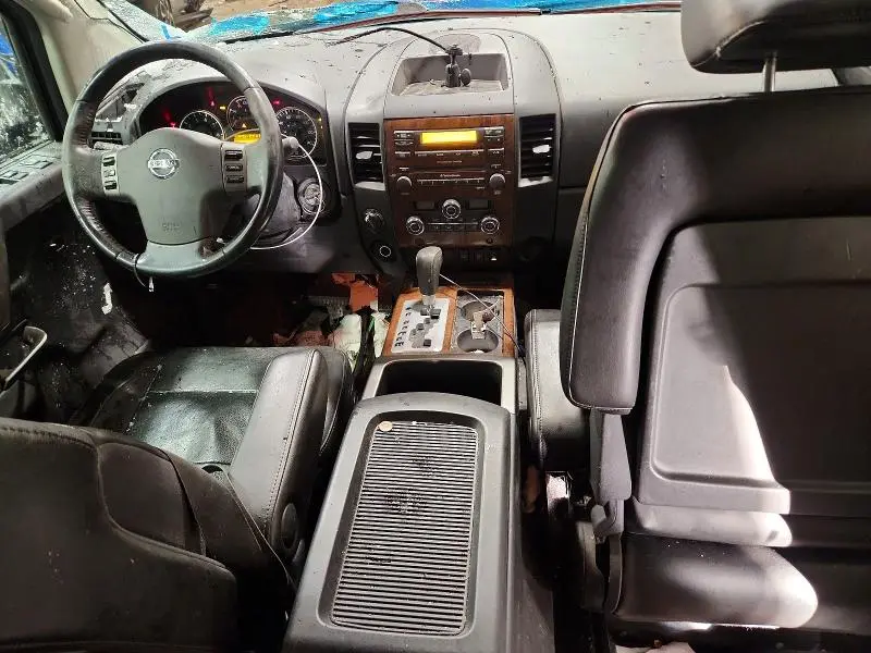 2010 NISSAN TITAN XE  