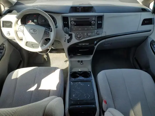 2012 TOYOTA SIENNA LE  