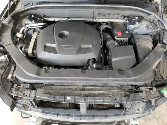 2018 VOLVO XC60 T5 MOMENTUM  