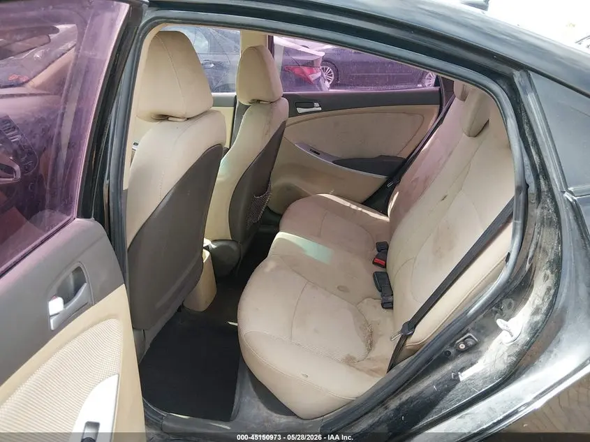 2012 HYUNDAI ACCENT GLS