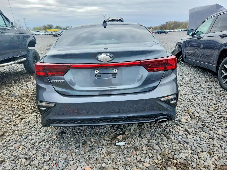 2019 KIA FORTE LXS  
