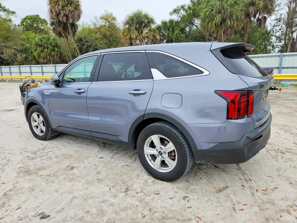 2023 KIA SORENTO LX  
