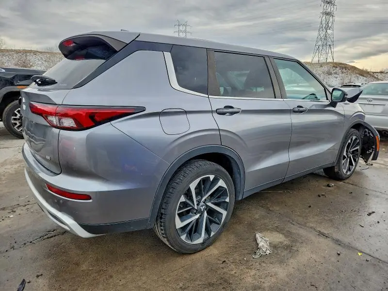 2022 MITSUBISHI OUTLANDER SE  