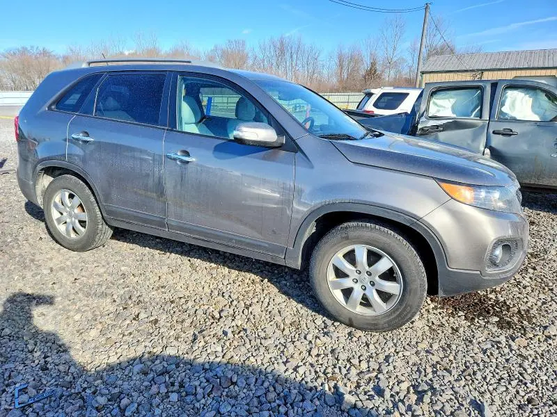 2012 KIA SORENTO BASE  