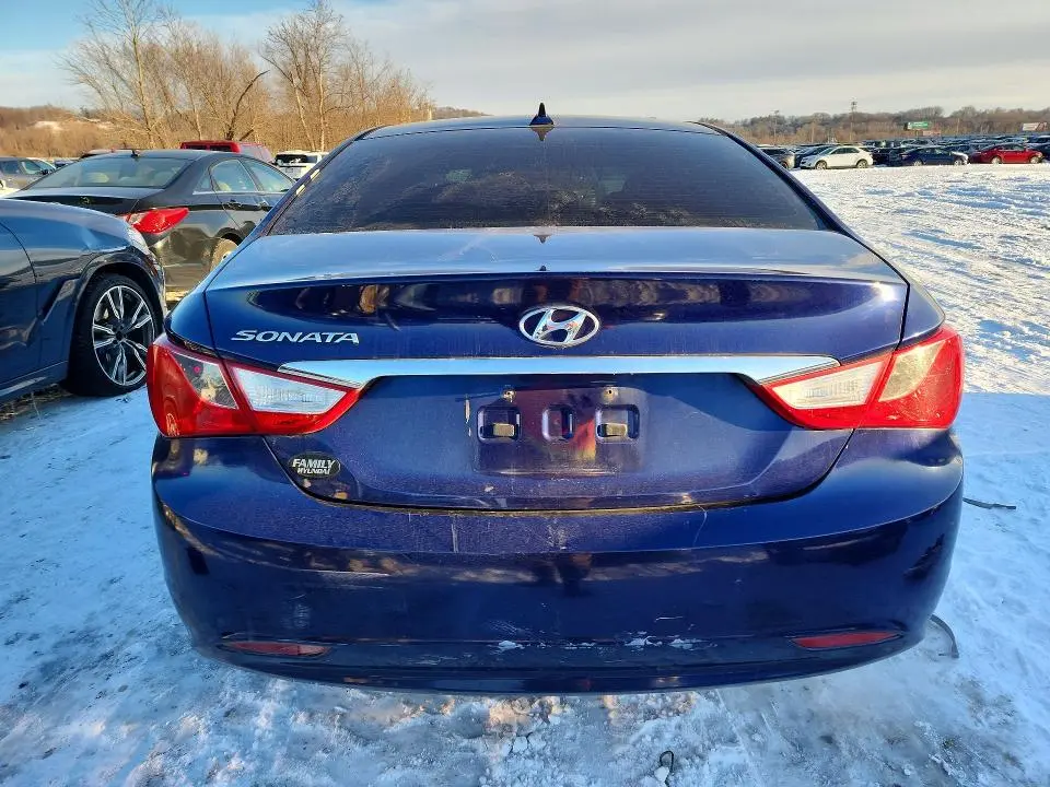 2012 HYUNDAI SONATA GLS  