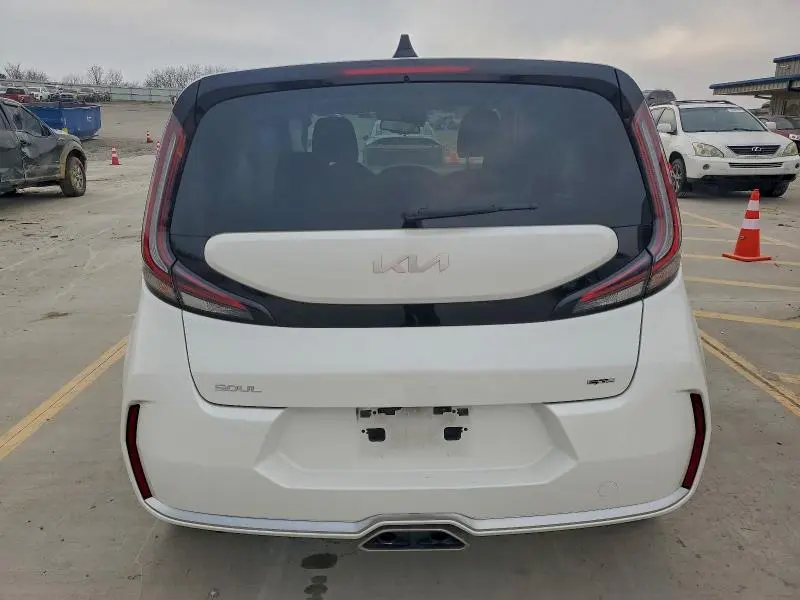 2023 KIA SOUL GT LINE  