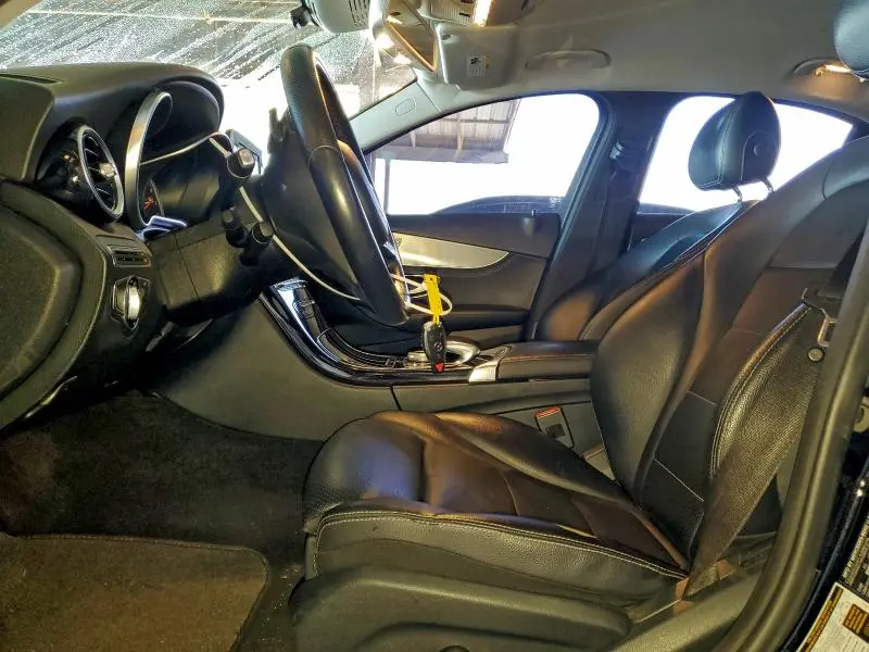 2016 MERCEDES-BENZ C 300  