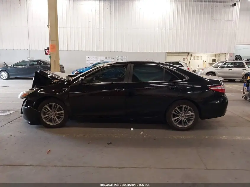 2015 TOYOTA CAMRY HYBRID SE