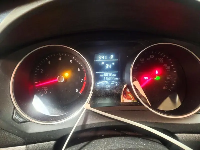 2016 VOLKSWAGEN JETTA SE  
